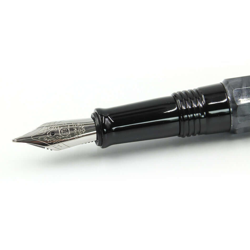 Benu Euphoria Fountain Pen Caviar