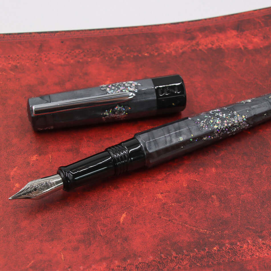 Benu Euphoria Fountain Pen Caviar